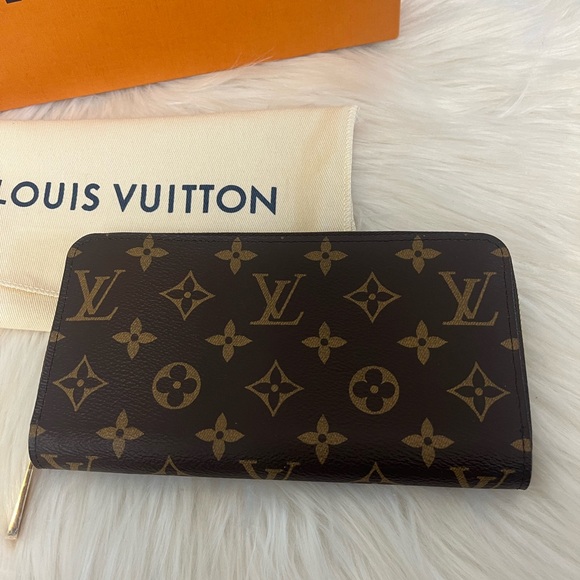 Louis Vuitton Zippy Wallet NWT - Picture 3 of 16